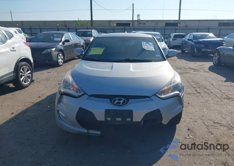 2017 Hyundai Veloster z USA, uszkodzony, nr VIN KMHTC6AD7HU305732